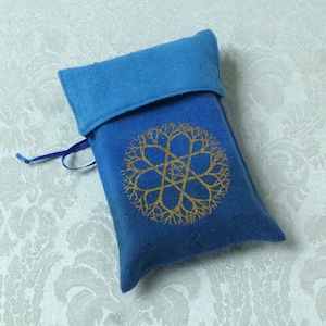 Zijden Tarotkaarttas Handgeverfd Handgeschilderde Ster en Boom Mandala Blauw