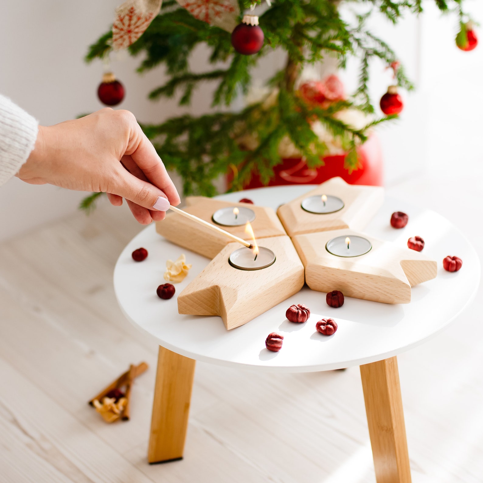 Advent Wreath Candle Holder,