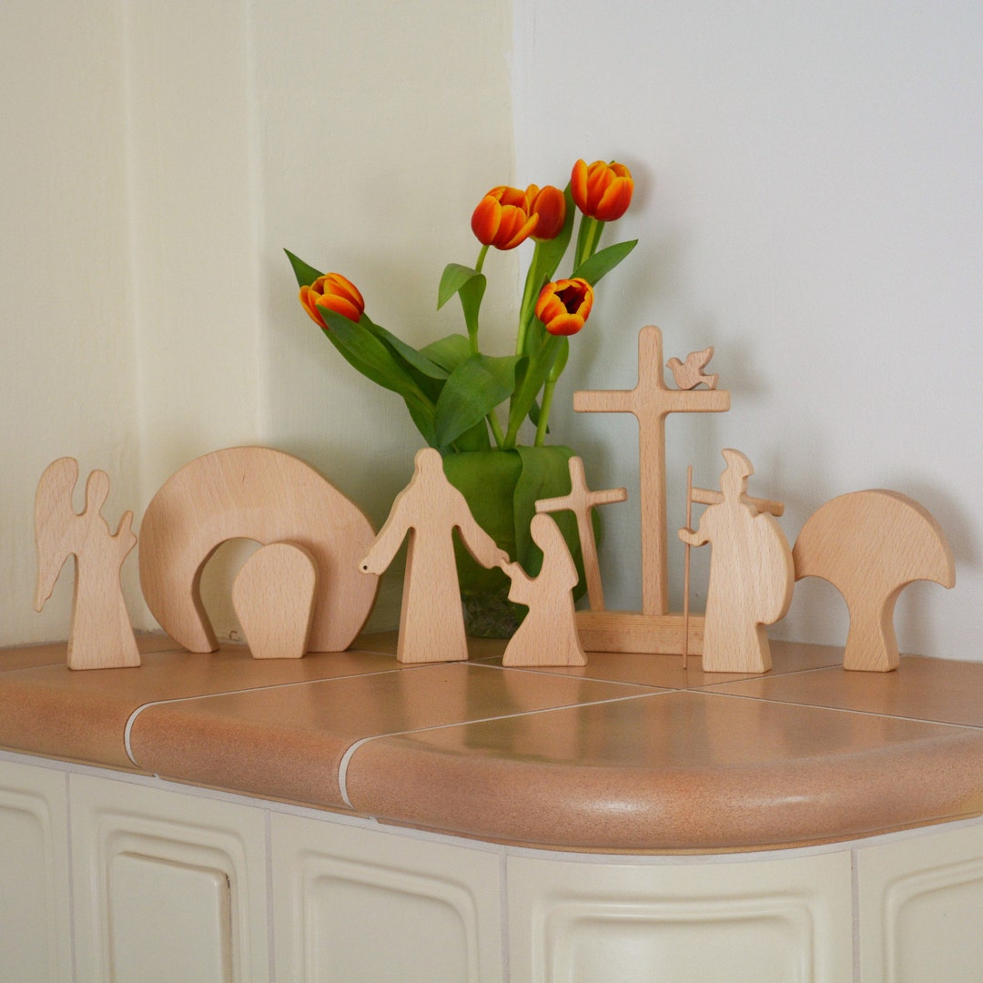 Easter Nativity Set OILED, Easter Decor, Easter Scene, Wooden Cross
