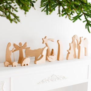 Krippen Set aus Holz - UNOILED - Krippen Set - Krippe aus Holz - Hochzeitsgeschenk - Housewarming Geschenk - Schwiegertochter Geschenk - Christliche - 18 cm hoch