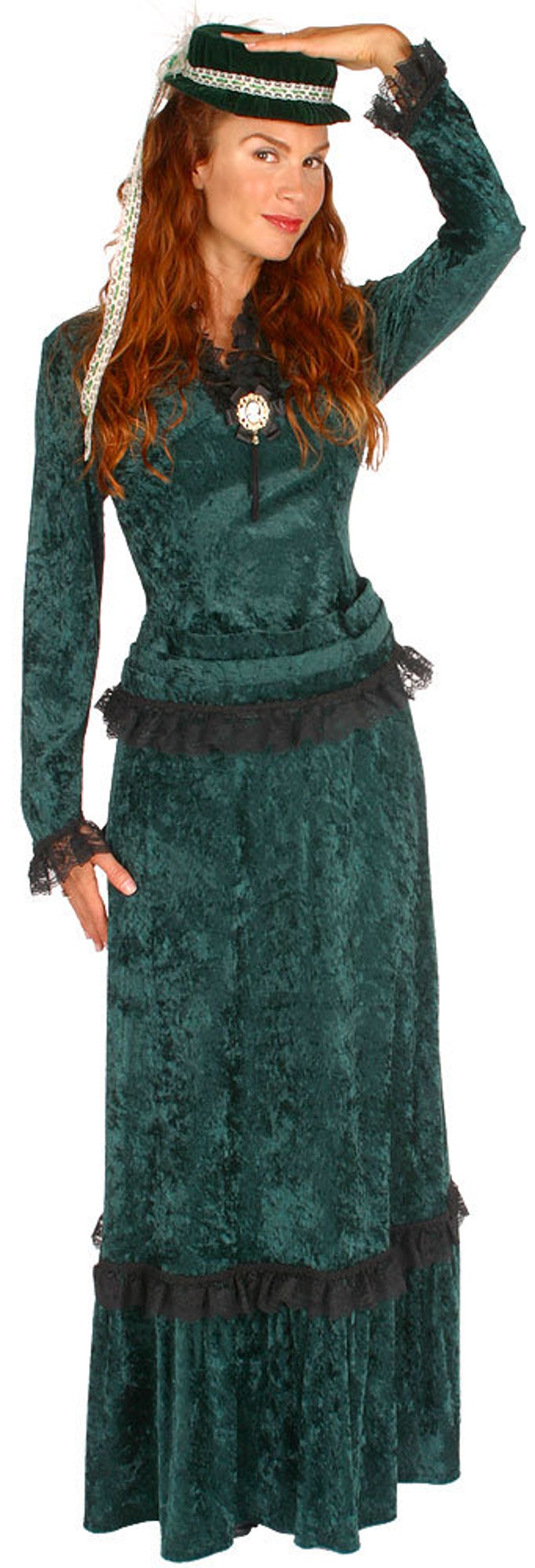 Edwardian Ladies Clothing – 1900, 1910s, Titanic Era     Victorian Era Womens Velvet Dress  AT vintagedancer.com