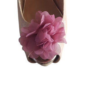 Beautiful Deeree Floaty Flower Dusky Pink Shoe Clips