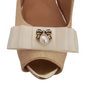 Handmade Cream Triple Bow Shoe Clips with Bow & Pearl Centre