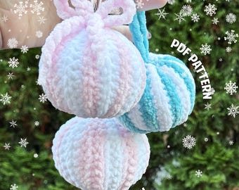 Round Christmas Ornament Pattern, Low Sew Crochet Pattern, DIGITAL DOWNLOAD