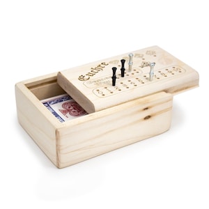 Jeu de cartes trompeur Euchre Game - Jeu pour 4 joueurs / Cartes de score Euchre fabriquées à la main au Canada Jeu en bois d'érable Jeu en bois amusant pour toute la famille