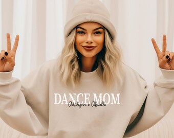 Sudadera personalizada de mamá de baile con nombres de bailarina o bailarina, cuello redondo de mamá de baile de moda, regalo de sudadera de cuello redondo personalizado para mamá de baile