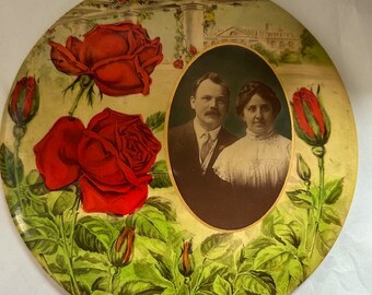 Victorian Celluloid Button Photo Man & woman Couple