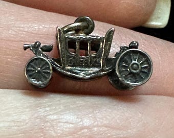 Vintage Sterling Silver Charm Queen Princess Carriage