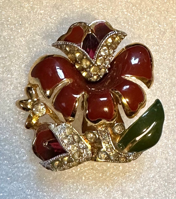 Art Deco Coro Duette Clip Pin Flower