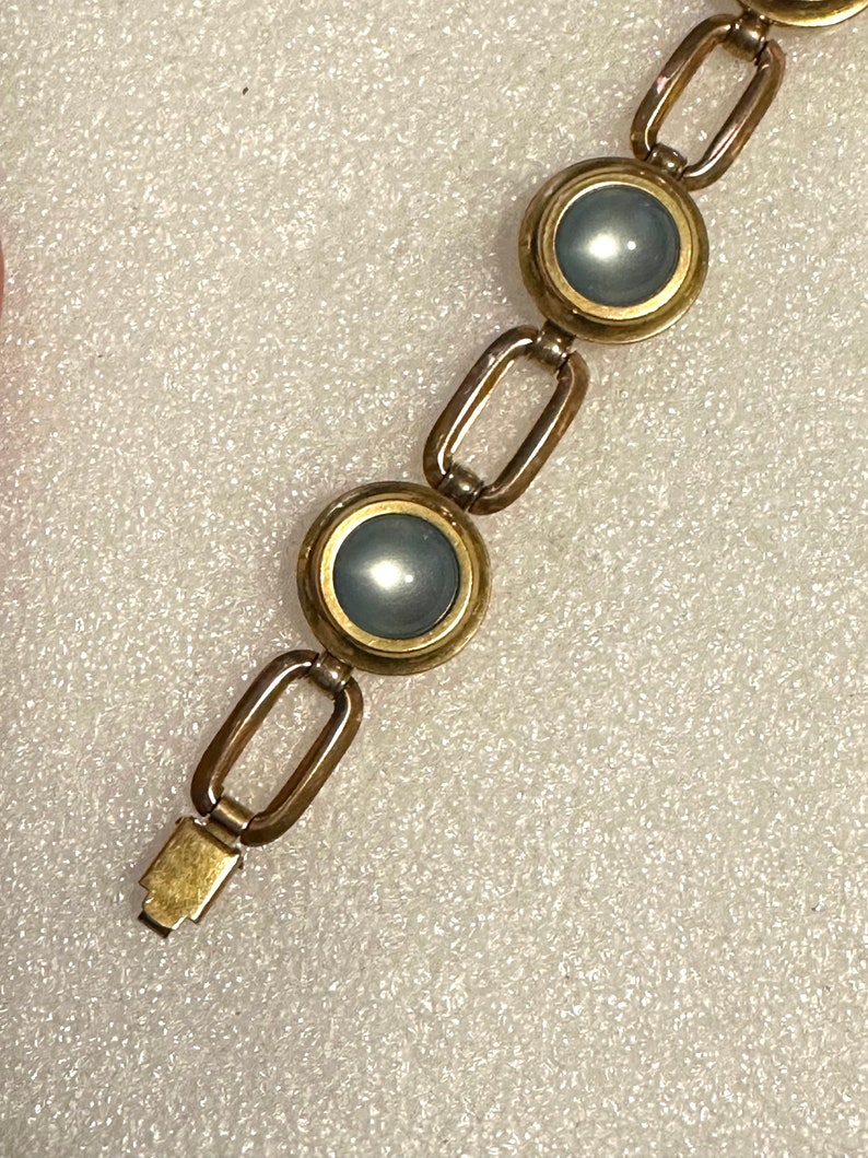 Bracelet Krementz vintage, incrustation d'or et pierre de lune MCM image 3