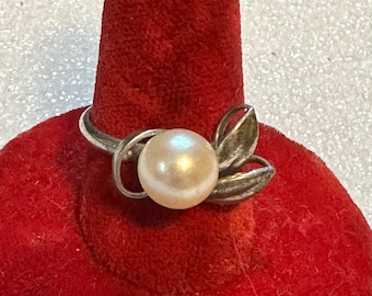 Vintage Caribe Sterling Silver & Cultured Pearl Ring Sz 6