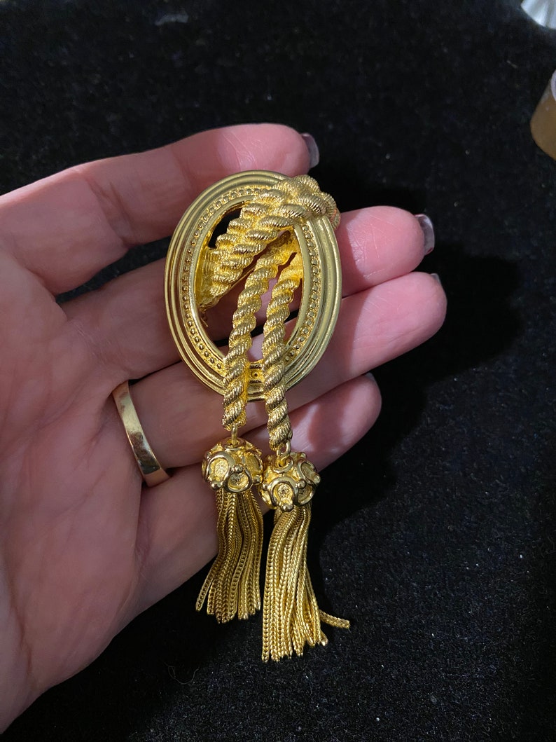 Vintage Christian Dior Rope & Tassel Gold Tone Pin Brooch image 4