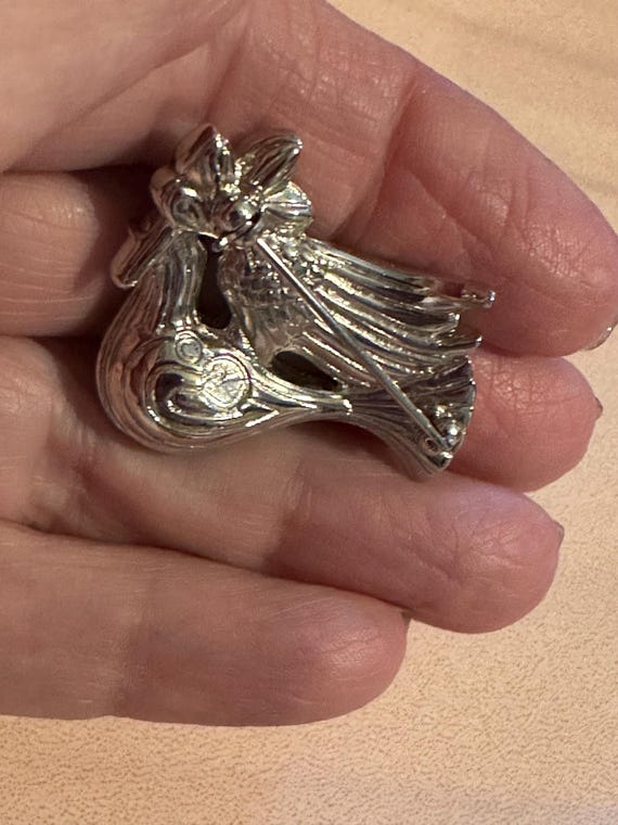 Swan Signed Swarovski Dove w/ Olive Branch Brooch - image 3