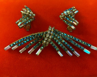 Vintage 1960’s Blue AB Rhinestone Pin & Earring Set
