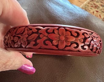 Bracciale rigido in cinabro cinese