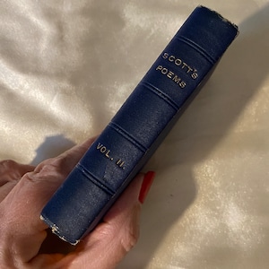 Poemas de Scott, vol. 2, 1880, libro antiguo en miniatura