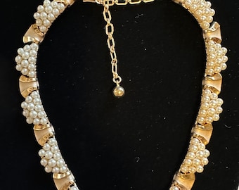 1960’s Trifari Necklace Gold Tone & Pearl