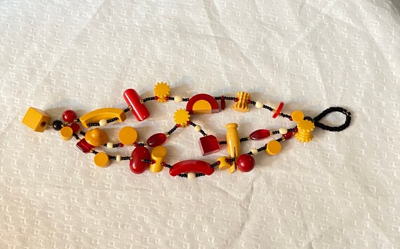 Bakelite Button Bracelet Red & Butterscotch