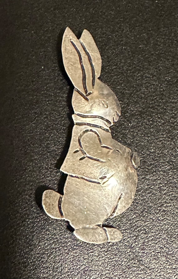 Vintage Handmade Sterling Silver Peter Rabbit Pin