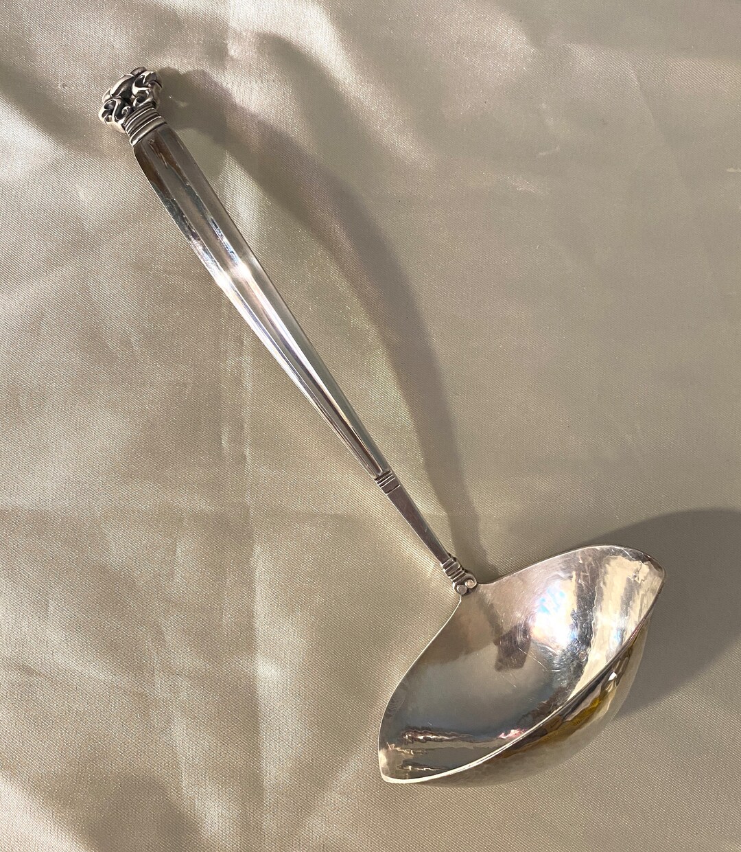 激レアジョージジェンセンエコーングレービーレードル大83g東な7-0128☆2F デンマーク GEORG JENSEN(ジョージ・ジェンセン) ACORN(エコーン
