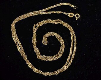 14k solid Gold 24” Chain Necklace 4.8 grams Italy