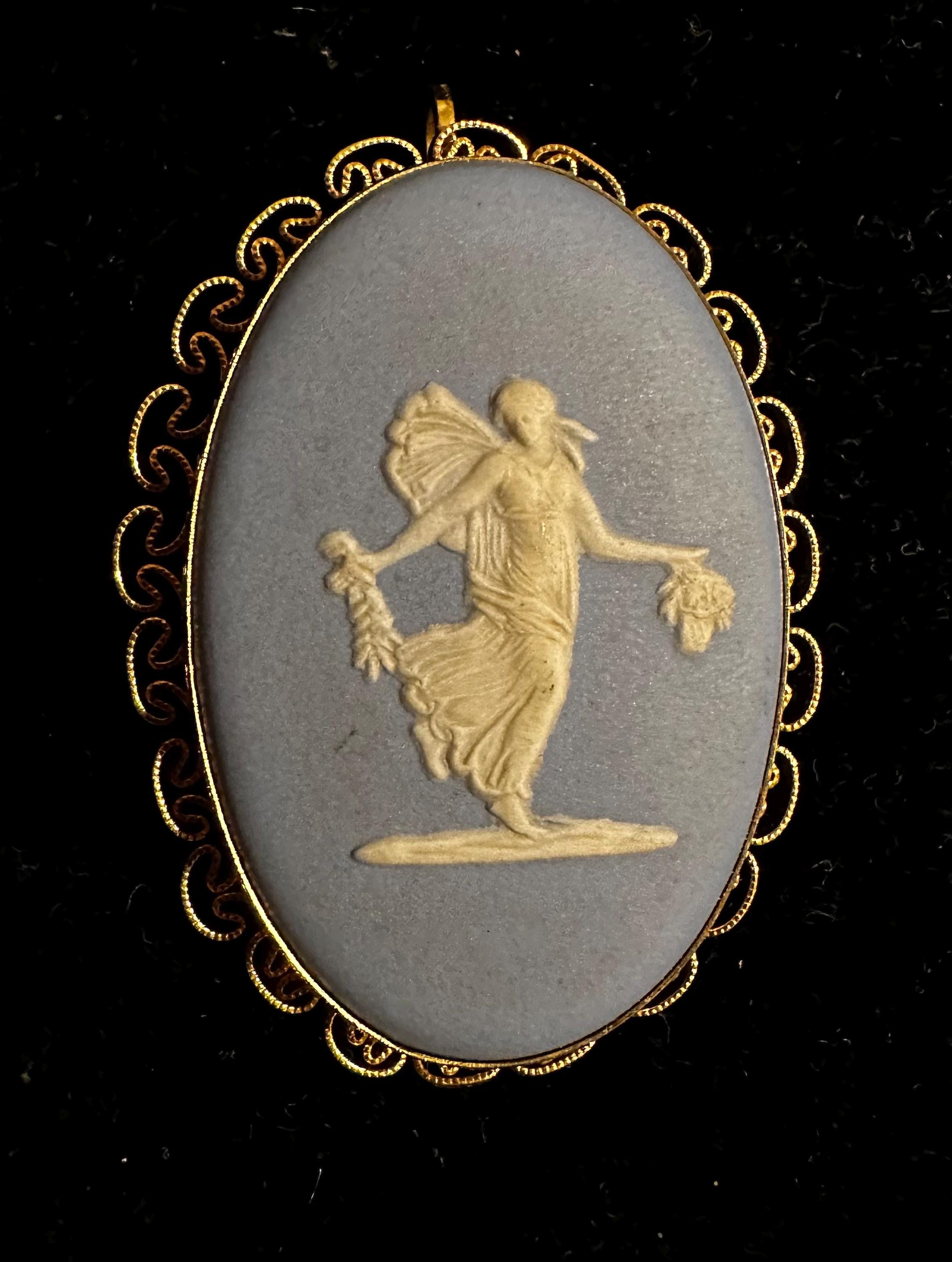 Vintage Van Dell Wedgwood Jasperware Brooch Blue White 12k GF