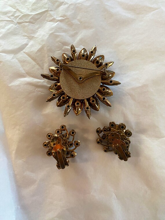 Vintage Rhinestone Flower Pin & Earring Set Amber… - image 4