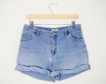 levis stretch shorts