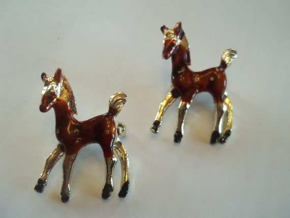 Vintage Enamel Colt/Vintage Enamel Brooch Set - image 1