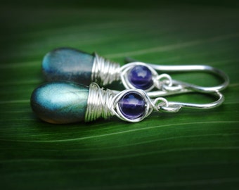 GORGEOUS Labradorite and petite Amethyst Earrings // AMAZING & UNIQUE blue/green flash quality // Hawaiian Wire wrapped jewelry