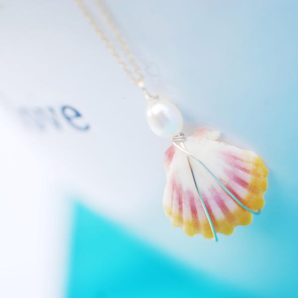 Genuine Hawaiian Sunrise Shell Necklace with beautiful AAA gemstone or pearl // Wire wrapped jewelry //  Handmade in Hawaii with love //