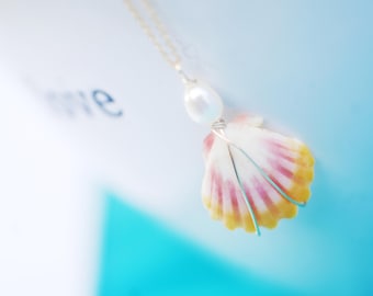 Genuine Hawaiian Sunrise Shell Necklace with beautiful AAA gemstone or pearl // Wire wrapped jewelry //  Handmade in Hawaii with love //