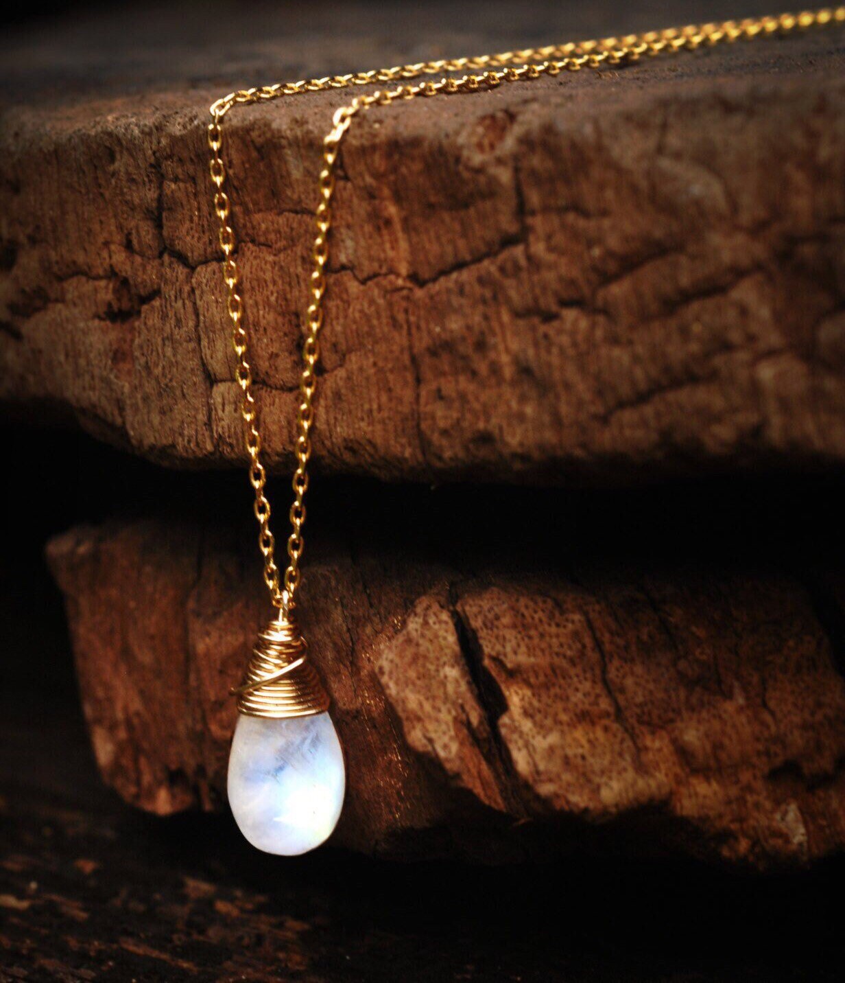 & glowing Rainbow MoonStone drop Necklace // Amazing AAA