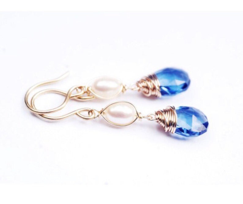 Gorgeous Topaz Blue Gemstone Dangle Earrings // Beautiful AAA Gemstones // Wire wrapped jewelry // Lovingly handmade in Hawaii // imagem 8