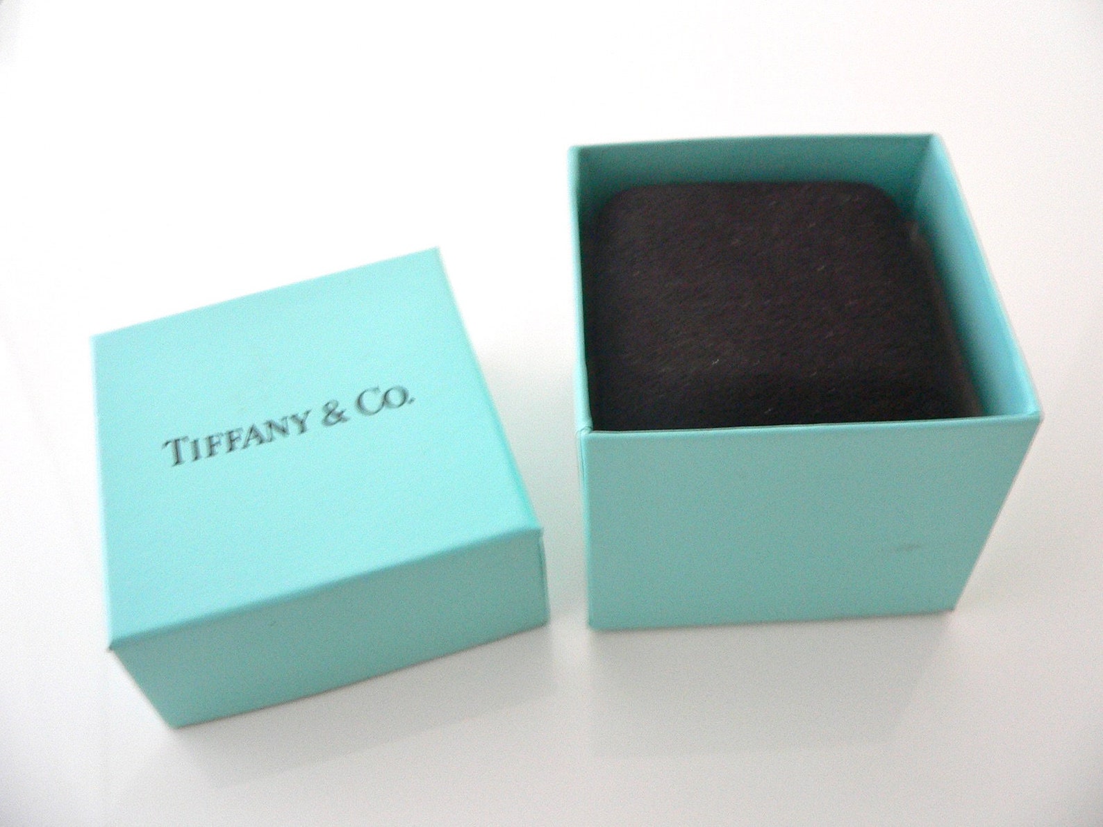 tiffany necklace presentation box