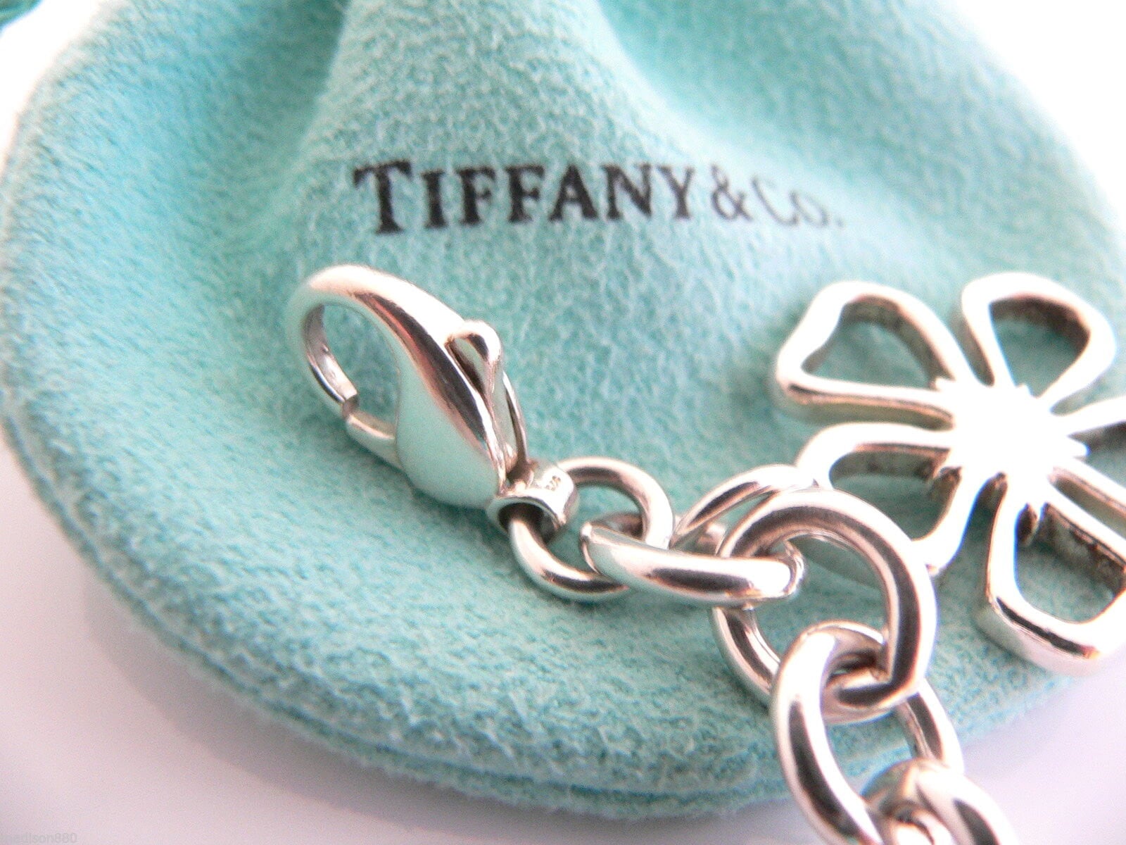 Tiffany & Co Silver Open Flower Link Bracelet Bangle Pouch Tiffany & Co Silver Open Flower Link Bracelet Bangle Pouch