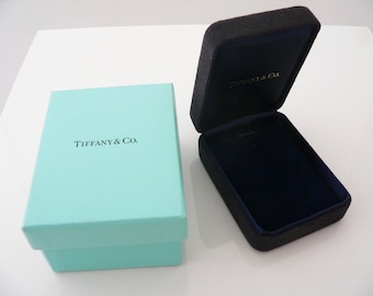 Tiffany & Co Blue Jewelry Box  Set Presentation Case Necklace Pendant Birthday Anniversary Gift Love Velvet Suede Navy