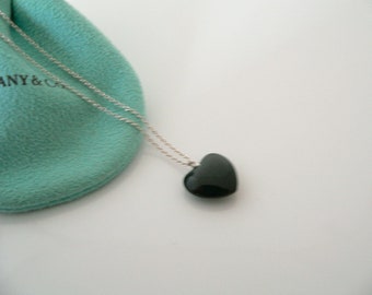 Tiffany & Co Silver Onyx Gemstone Heart Necklace Pendant Chain Gift Love Pouch 18 OR 20 Inch long chain