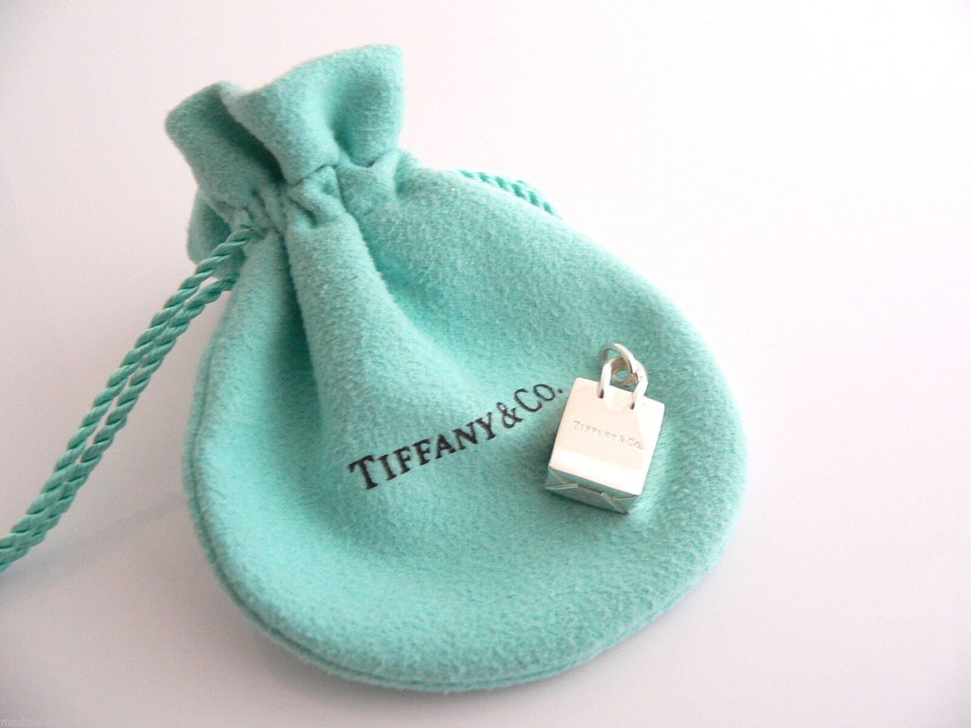 Tiffany shopping bag necklace clearance