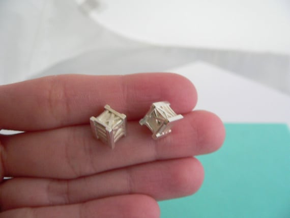 Tiffany & Co studs from Zippy : r/DesignerReps