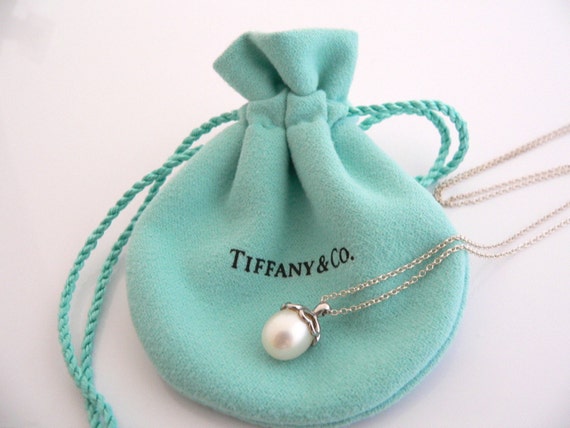 Signauture Small Pearl Necklace – Susan Saffron Jewelry
