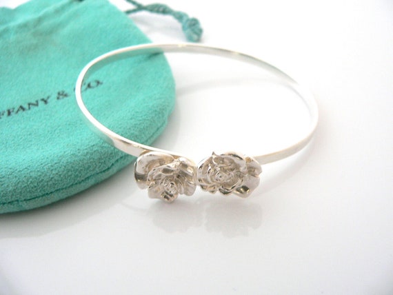 Tiffany & Co Silver Rose Nature Flower Bangle Bracelet Pouch Tiffany & Co Silver Rose Nature Flower Bangle Bracelet Pouch