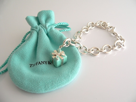 Tiffany & Co. ブレスレット ギフトバッグセット Tiffany & Co Silver Blue Enamel Gift Box Bracelet Bangle Charm