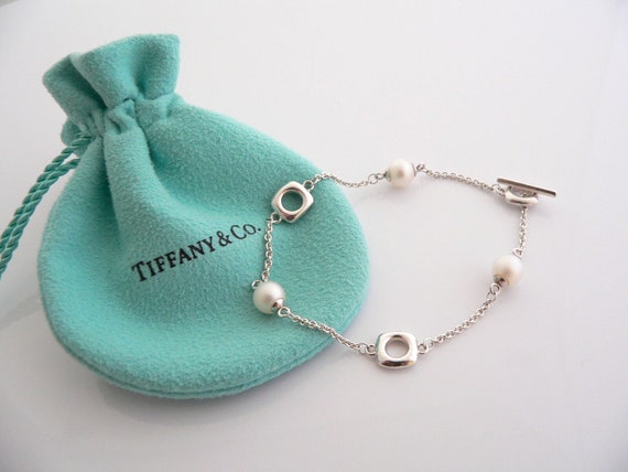 Tiffany & Co Womens Bow Charm Beaded Bracelet Sterling Silver – Luxe  Collective
