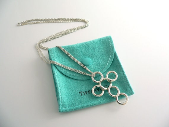 Circle pendant necklace store tiffany and co