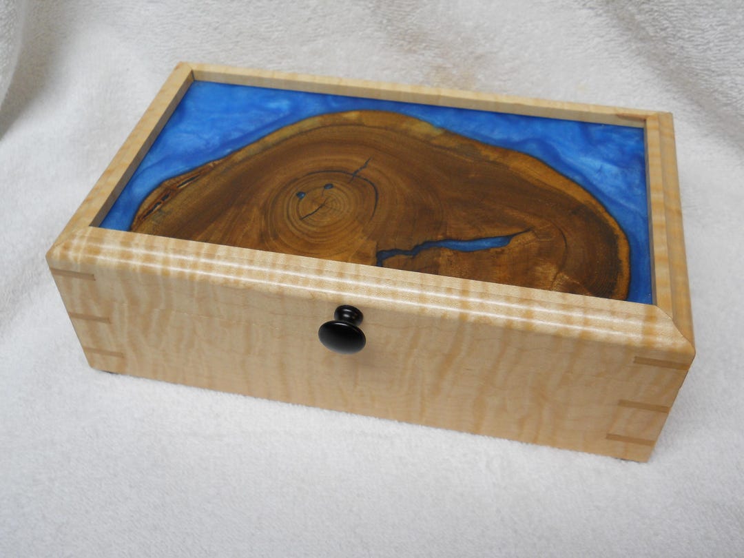 Expoxy Box Curly Maple & Tropical Blue Epoxy Box. #633 - Etsy