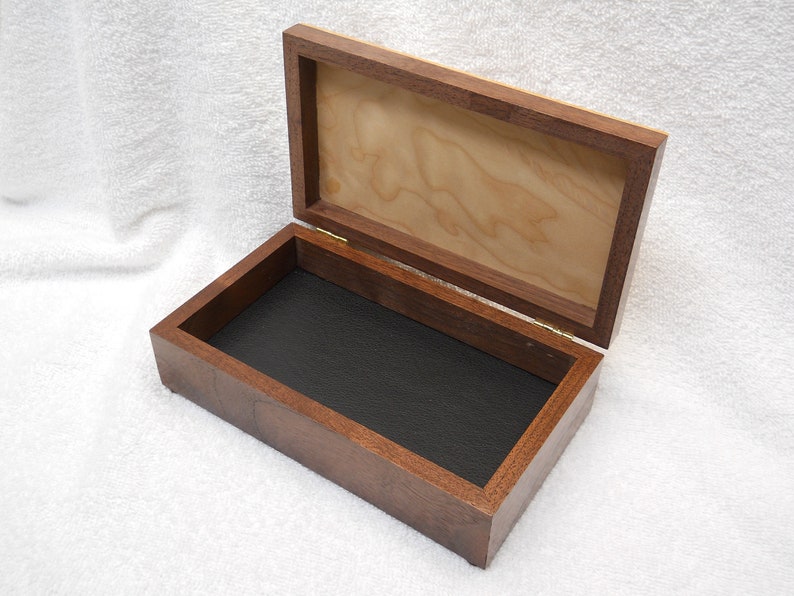 Black walnut and quilted maple box #703