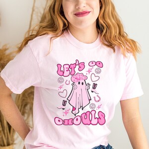 Pink Halloween Comfort Colors Shirt, Western Halloween T-Shirt, Let&#39;s Go Ghouls, Retro Halloween, Cute Fall Tee, Western Ghost T-Shirt