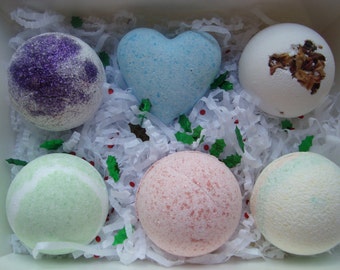 Gift Set of 6 handmade Bath Bombs, UK bath bombs, heaven scented bath bombs, ladies bath bombs, mother's day gift, female gift