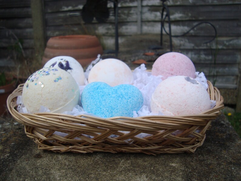 Wicker Basket of Bath Bombs, Gift Set for Her, UK Bath Bomb Gift Set